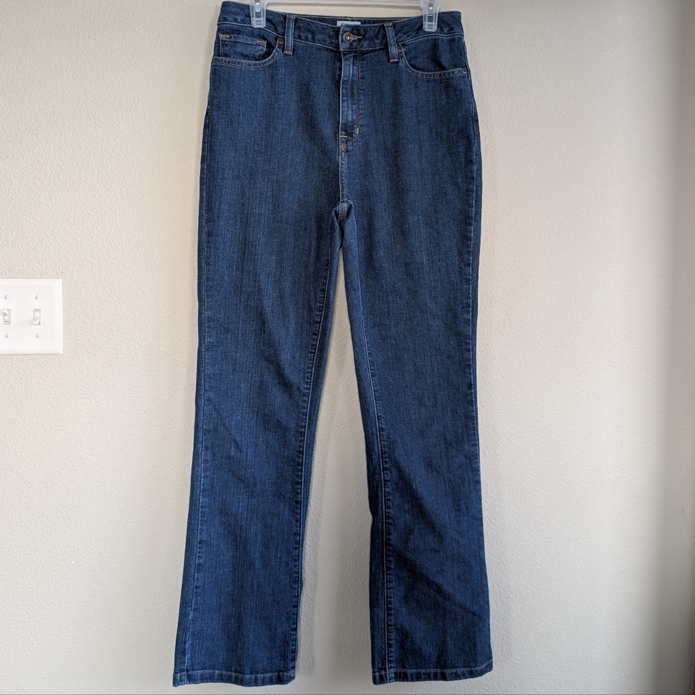 L.L. Bean Women's Straight Leg Jeans - Deep Blue Size 10 Classic Fit